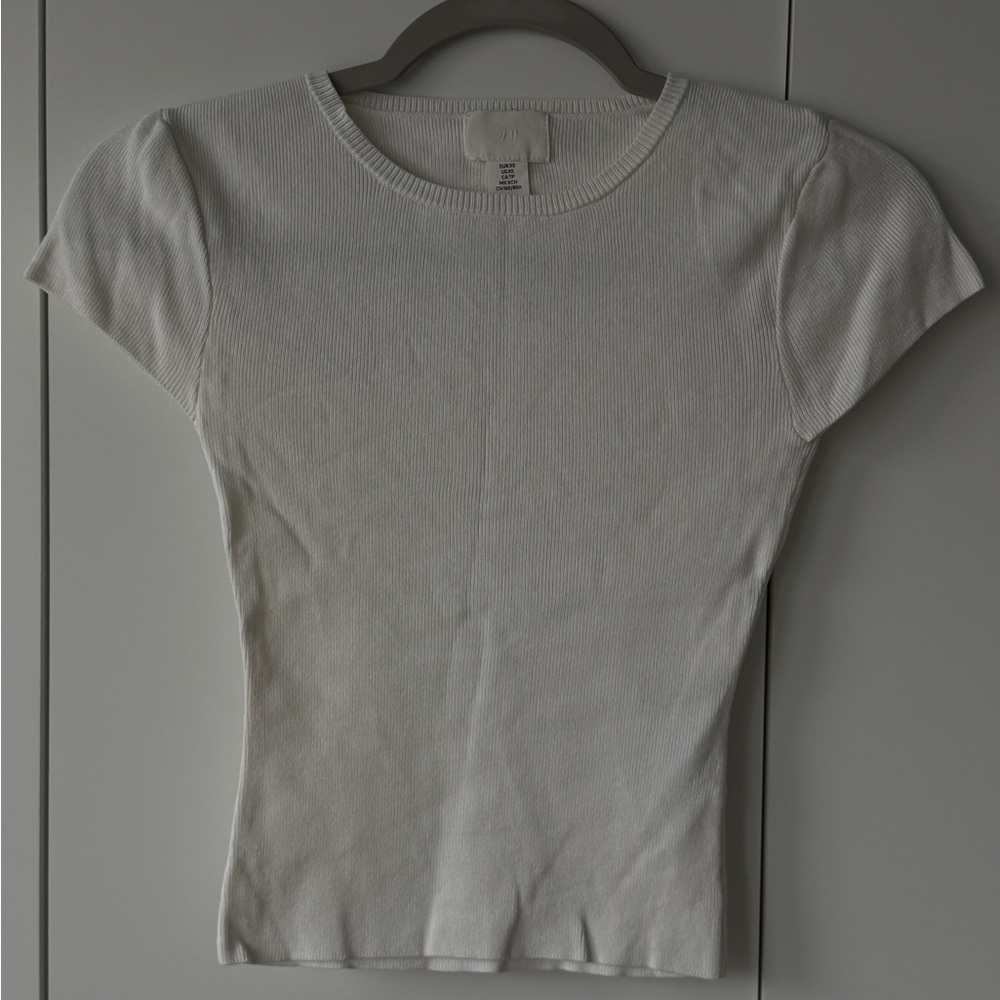 H&M White Short Sleeve Ribbed Tee